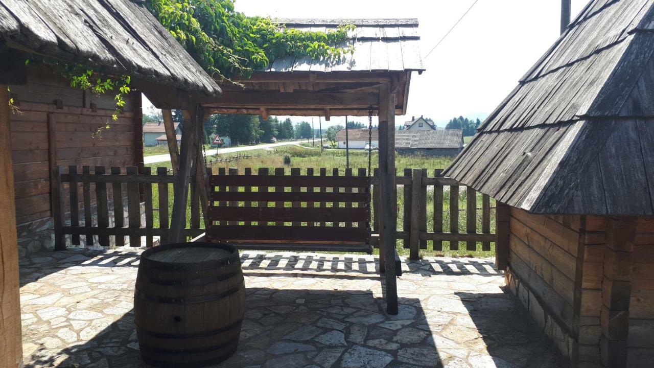Konoba Ognjiste Bed and Breakfast Sokolac  Εξωτερικό φωτογραφία