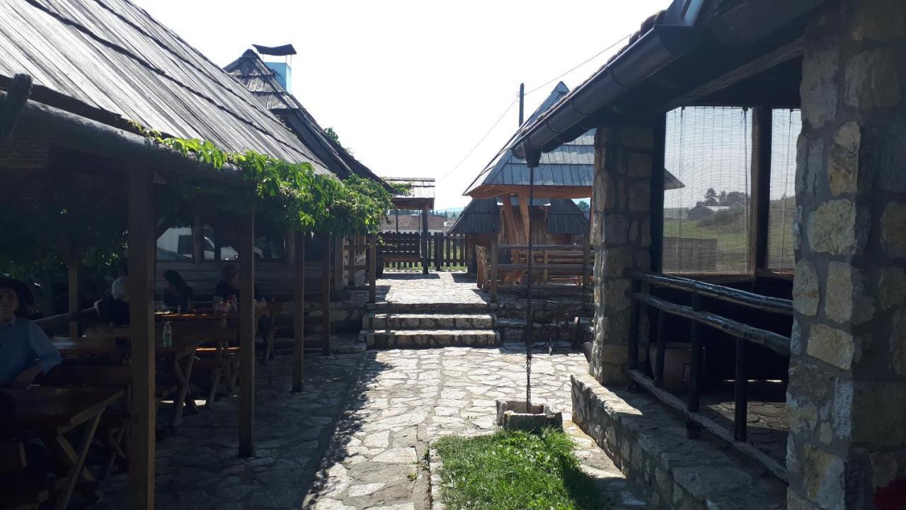 Konoba Ognjiste Bed and Breakfast Sokolac  Εξωτερικό φωτογραφία